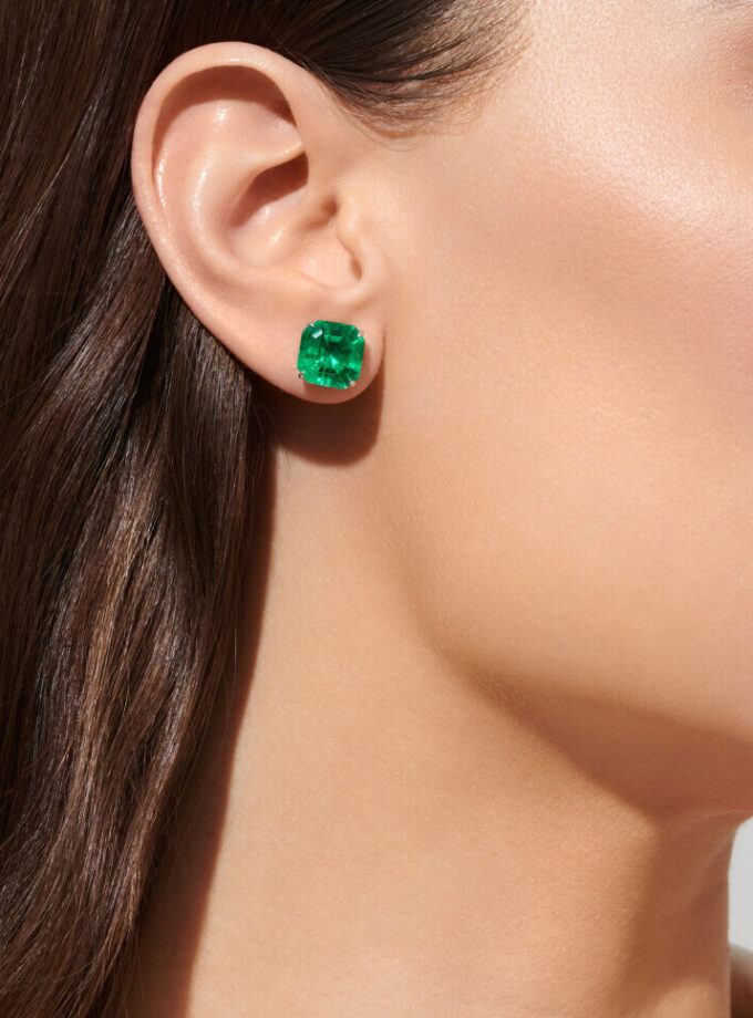 Пусеты с изумрудами 8,38 карат