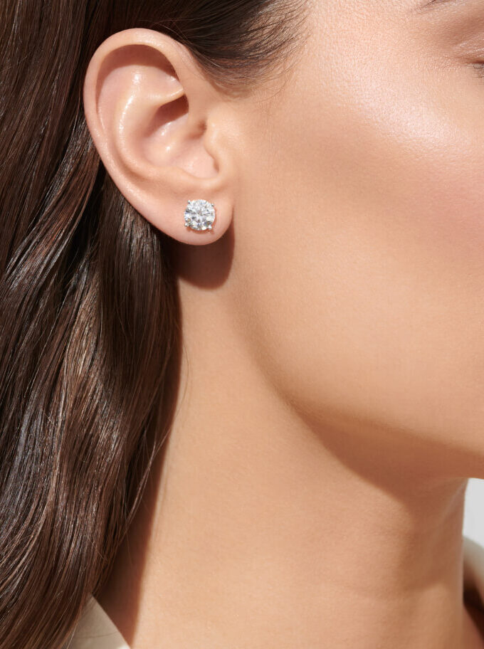 Пусеты с муассанитами 4 карата*