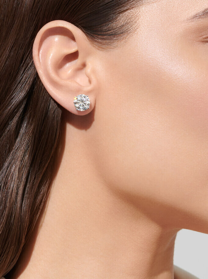 Пусеты с муассанитами 7,2 карат*