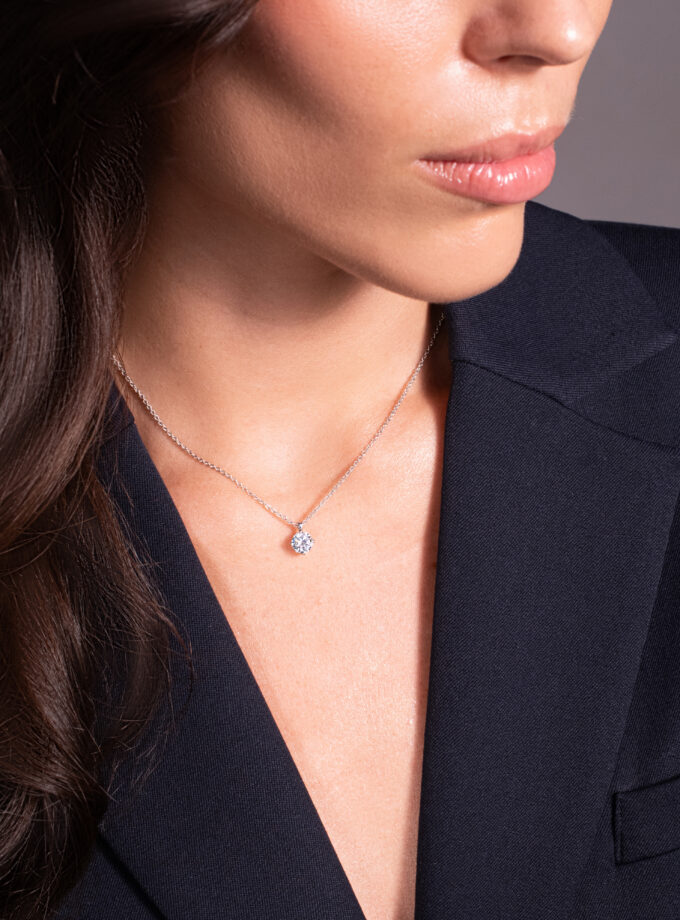 Колье с бриллиантом лабораторно выращенным 1 карат