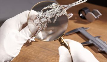 Хранить, носить, беречь: полный гид по уходу за украшениями