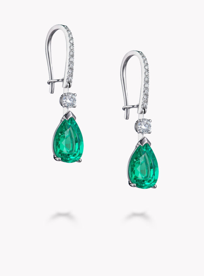 Длинные серьги с изумрудом 4,33 карата и муассанитами 0,426 карата