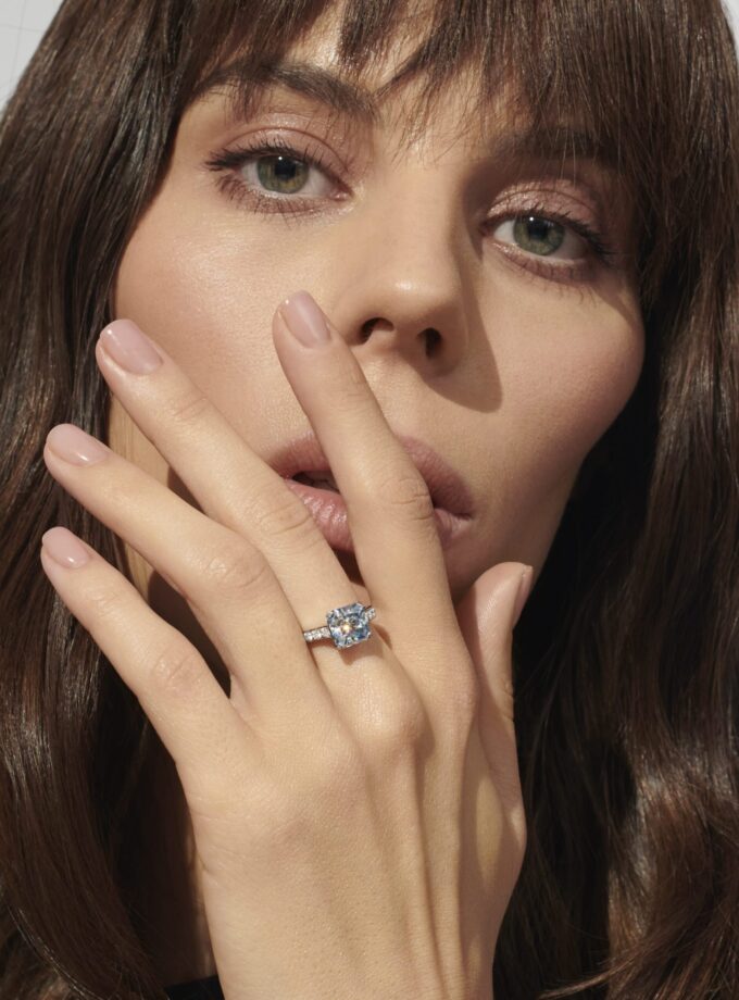 Кольцо с голубым муассанитом Fancy Blue 2,95 карата