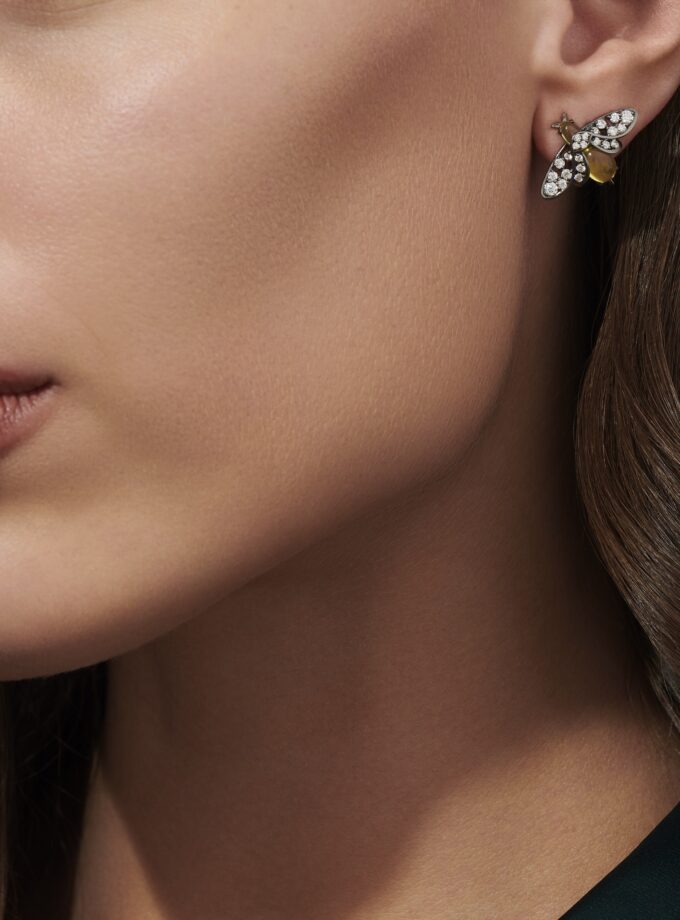 Серьги пчелы желтым сапфиром и муассанитами, черное золото